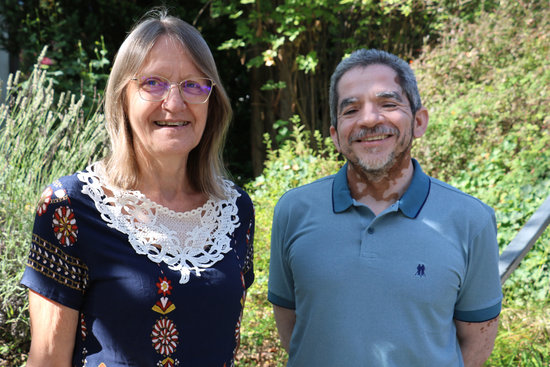 Fachkraft Maria Oberhofer und José Moacir dos Santos schildern wie IRPAA bei der an das Klima angepassten Landwirtschaft unterstützt und gegen Landenteignung kämpft.