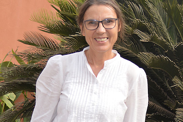 Christiane Heinsdorff im Garten des Fokolare Begegnungszentrums